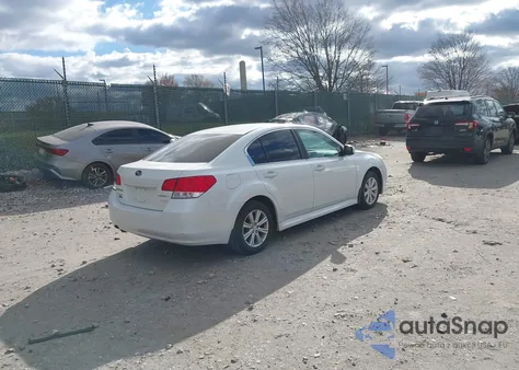 2012 Subaru Legacy 2.5I Premium из США, поврежденный, VIN 4S3BMBG64C3030060